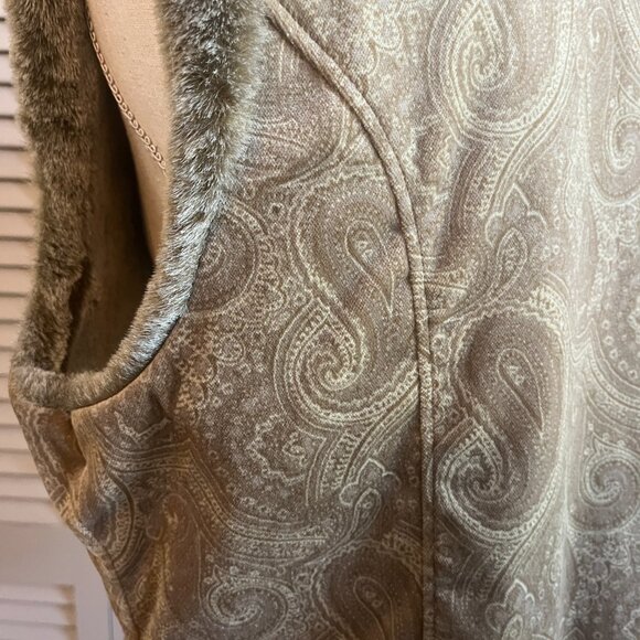 J.JILL Size M, Faux Fur Paisley Brown/Gray Vest, Toggle Buttons - Picture 6 of 8